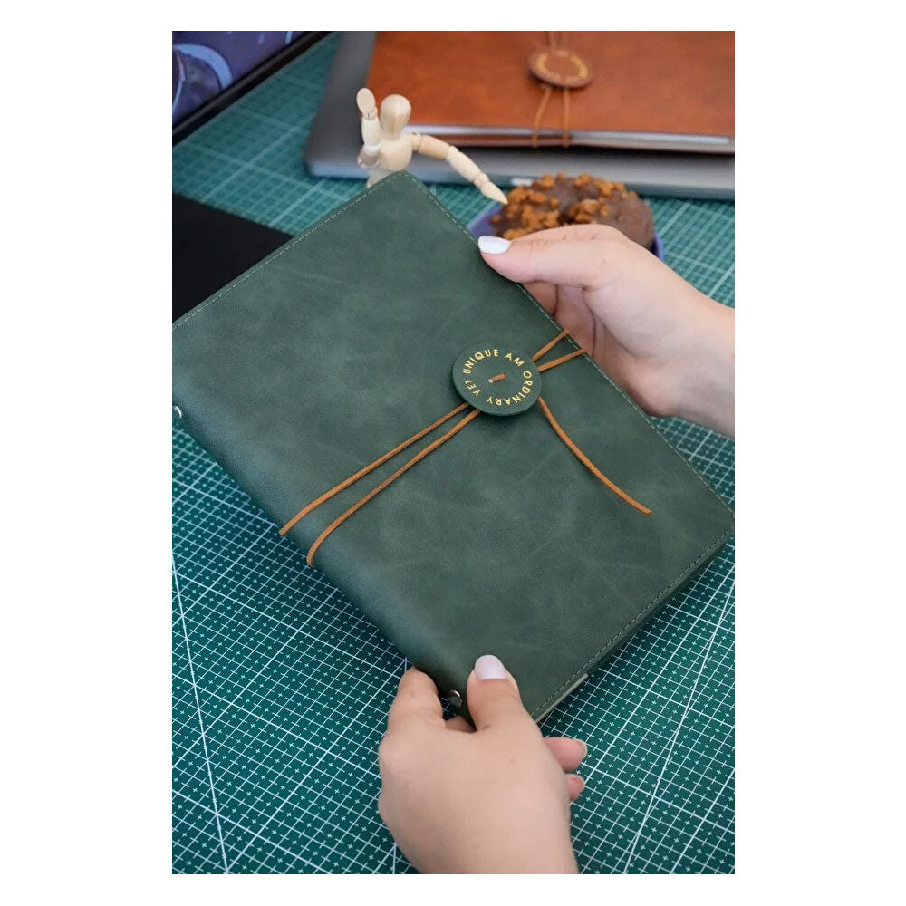 Victoria's Journals Mekanizmalı Vegan Kapak Defter A5 100 gr 160 Sayfa Siyah